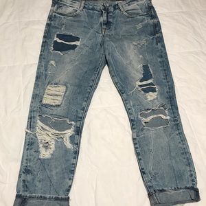 Distressed gf jeans👖